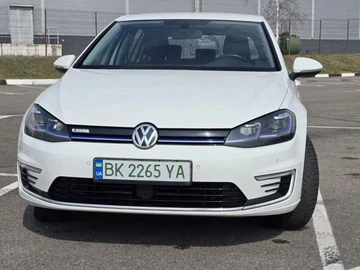 Авто Volkswagen Golf 2020 № 8221139