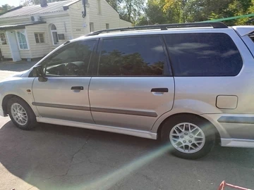 Авто Mitsubishi Space Wagon 2000 № 8221550