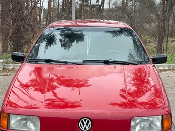 Авто Volkswagen Passat Sedan 1993 № 8221572