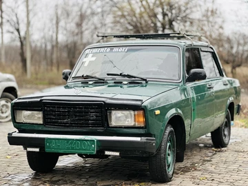 Авто ВАЗ 2107 1987 № 8221591