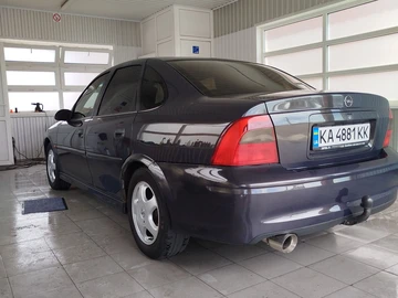 Авто Opel Vectra 2000 № 8221644