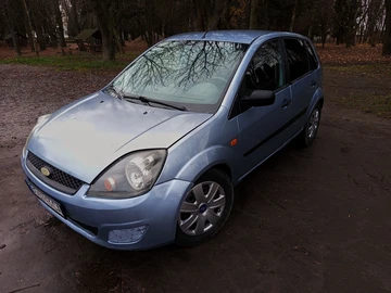 Авто Ford Fiesta 2005 № 8221763