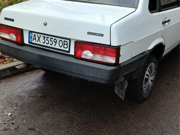 Авто ВАЗ 21099 1999 № 8221808
