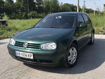 Авто Volkswagen Golf 2000 № 8221876