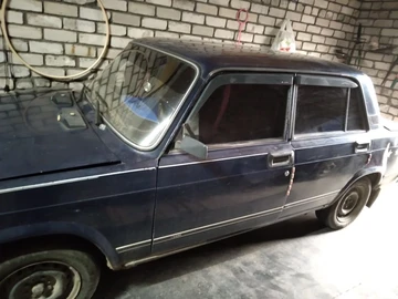 Авто ВАЗ 2107 1992 № 8222053