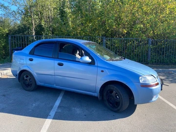 Авто Chevrolet Aveo 2005 № 8222077