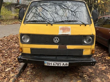 Авто Volkswagen Transporter 1982 № 8222514
