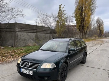 Авто Volkswagen Passat Sedan 2002 № 8222638