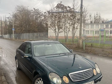 Авто Mercedes E Серия 2004 № 8222641