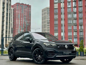 Авто Volkswagen Touareg 2019 № 8222663
