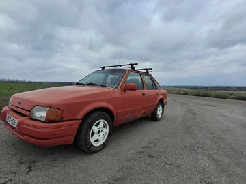 Авто Ford Escort 1988 № 8223054