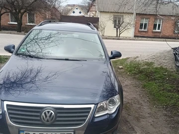 Авто Volkswagen Passat Variant 2005 № 8223105