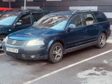 Авто Volkswagen Passat Variant 2004 № 8223311
