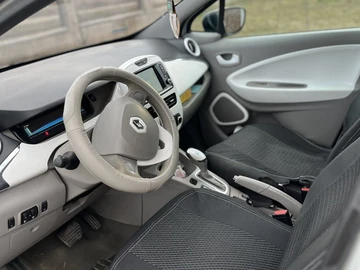 Авто Renault Zoe 2015 № 8223404