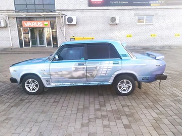 Авто ВАЗ 2105 1982 № 8223693