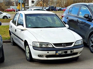 Авто Opel Vectra 1998 № 8223770