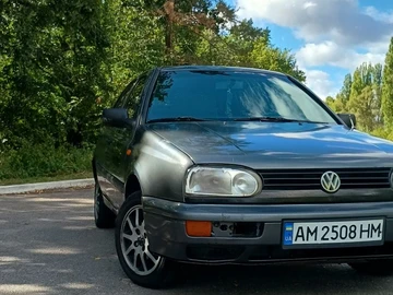 Авто Volkswagen Golf 1996 № 8224009
