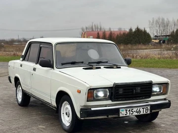 Авто ВАЗ 2107 1992 № 8224015