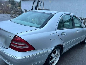 Авто Mercedes 220 2004 № 8224119