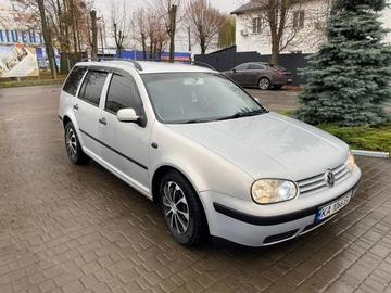 Авто Volkswagen Golf 2003 № 8224146
