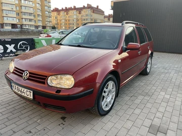 Авто Volkswagen Golf 2000 № 8224157