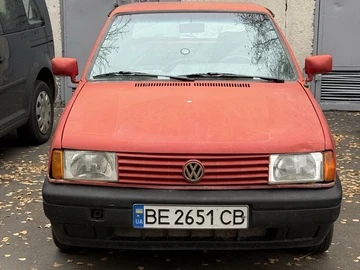 Авто Volkswagen Polo 1992 № 8224226