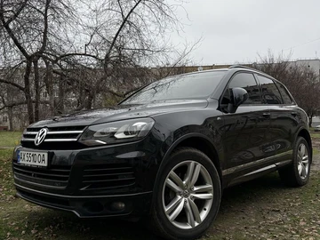 Авто Volkswagen Touareg 2014 № 8224243