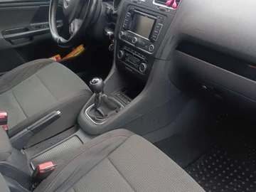 Авто Volkswagen Golf 2011 № 8224314