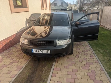 Авто Audi A4 2003 № 8224463