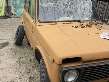 Авто ВАЗ 2121 1989 № 8224504