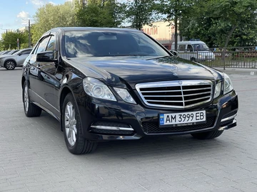 Авто Mercedes 220 2010 № 8224533