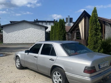 Авто Mercedes 220 1994 № 8224550