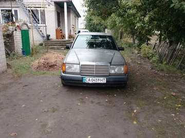 Авто Mercedes 220 1985 № 8224788