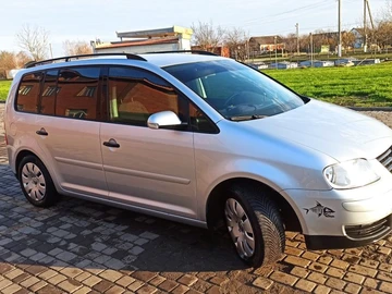 Авто Volkswagen Touran 2005 № 8224799
