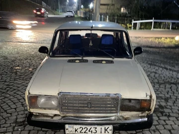 Авто ВАЗ 2107 1986 № 8224806