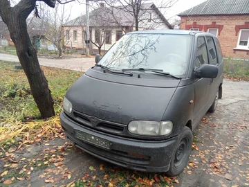 Авто Nissan Serena 1993 № 8224900