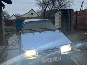 Авто ВАЗ 2109 1989 № 8225049