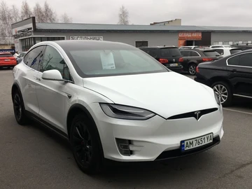 Авто Tesla Model X 2018 № 8225053
