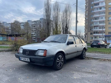 Авто Opel Ascona 1985 № 8225240