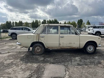 Авто ВАЗ 2101 1974 № 8225253