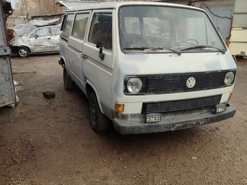 Авто Volkswagen Transporter 1985 № 8225347