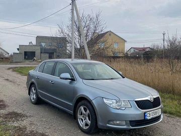 Авто Skoda Superb 2012 № 8225365