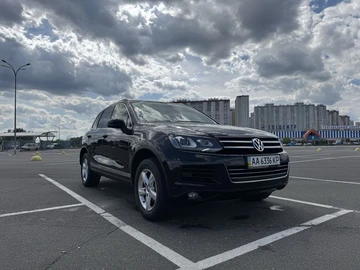 Авто Volkswagen Touareg 2014 № 8225419