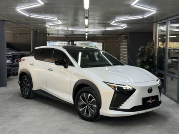 Авто Lexus Lbx 2023 № 8225436