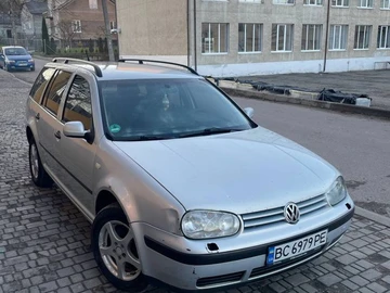 Авто Volkswagen Golf 2000 № 8225449