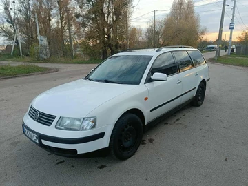 Авто Volkswagen Passat Variant 1998 № 8225570