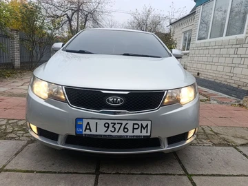 Авто KIA Cerato Forte  2009 № 8225691