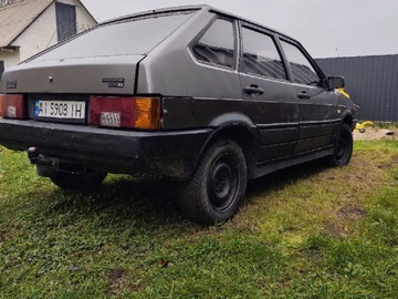 Авто ВАЗ 2109 1991 № 8225792