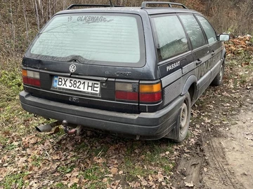 Авто Volkswagen Passat Hatchback 1991 № 8225802