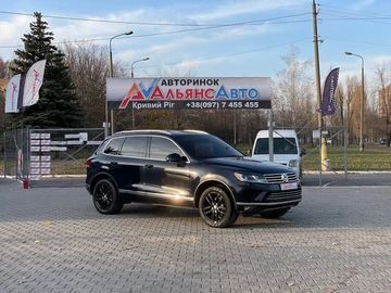 Авто Volkswagen Touareg 2015 № 8225806